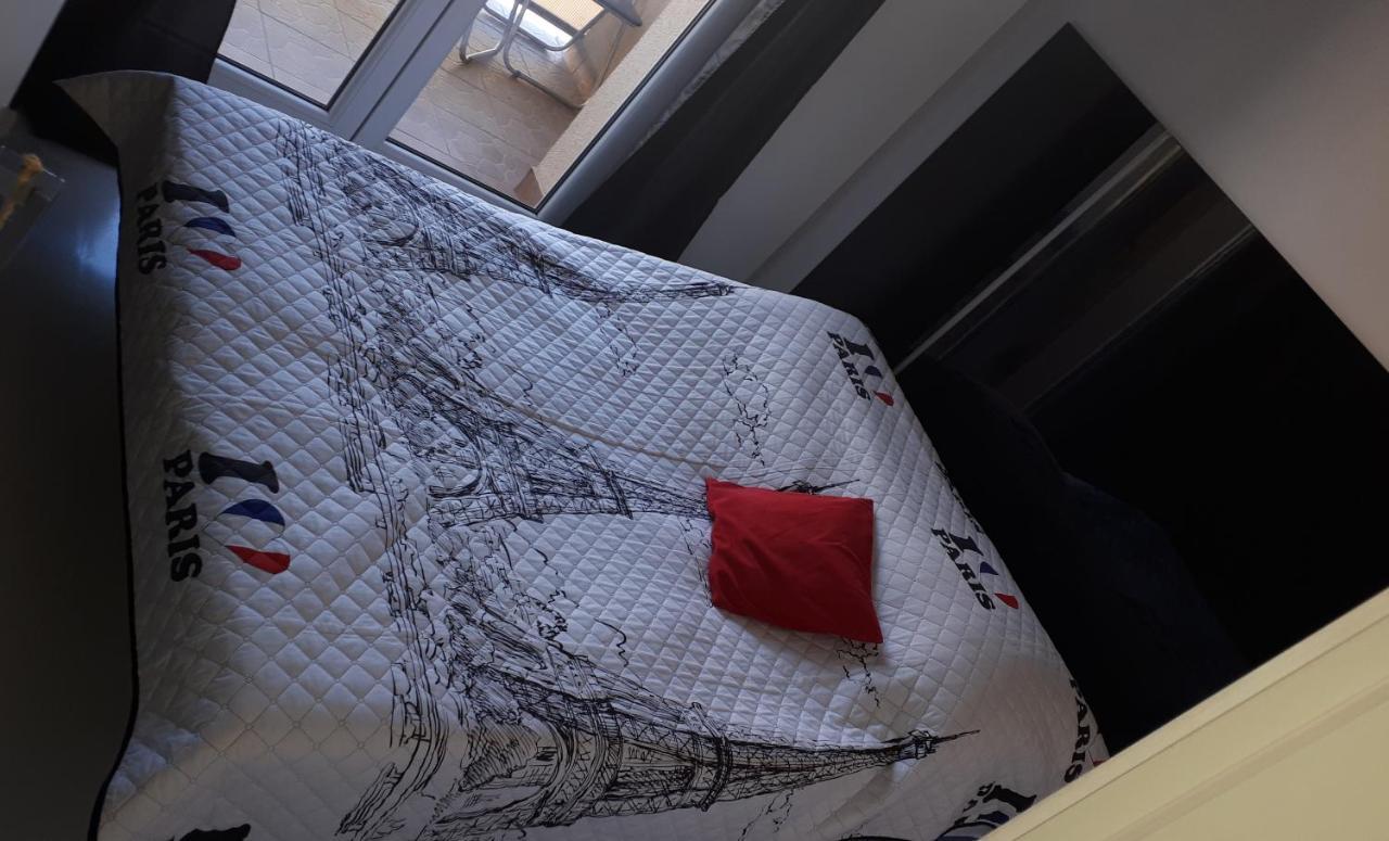 Apartamenty Centrum Rynek Market City Center 凯尔采 外观 照片